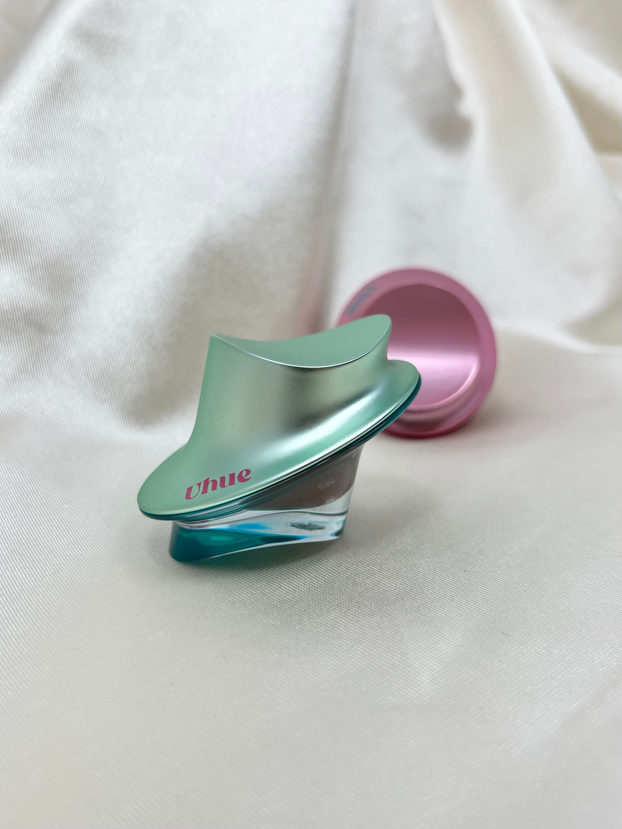 Uhue Eye Lip and Cheek Cream-Powder