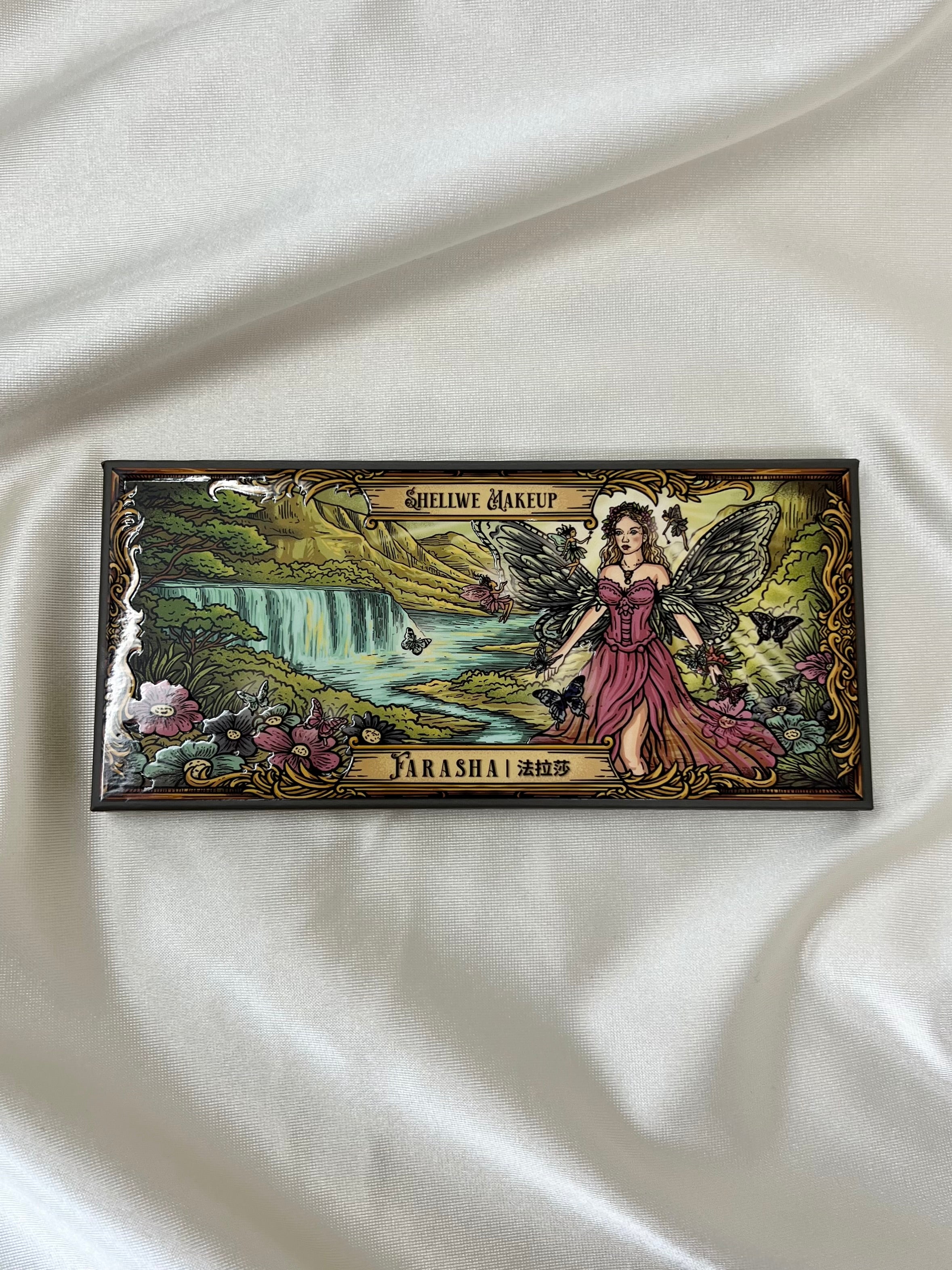 Shellwe Makeup Farasha Eyeshadow Palette