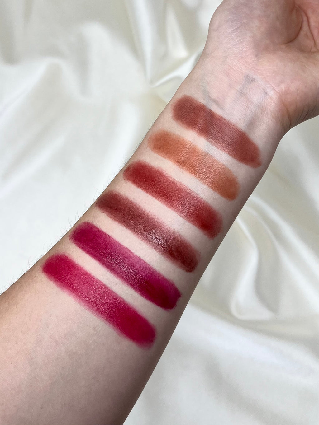 Uhue Matte Lip Glaze