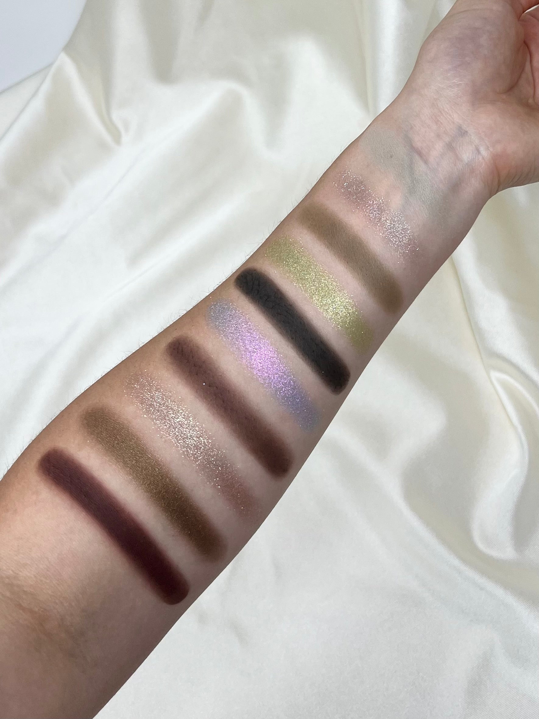 Shellwe Makeup Elaina Eyeshadow Palette